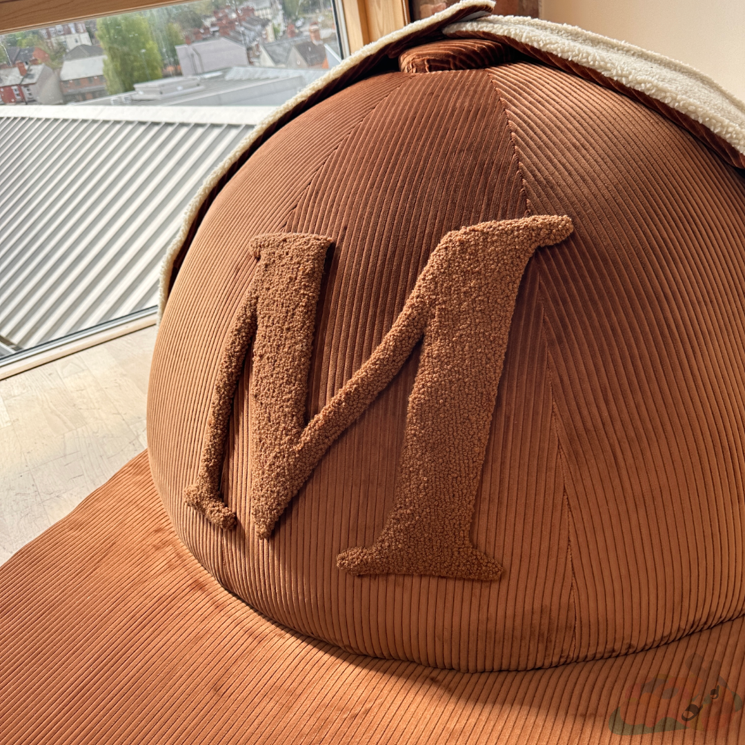MAINS CORDUROY FITTED CAP SEAT’