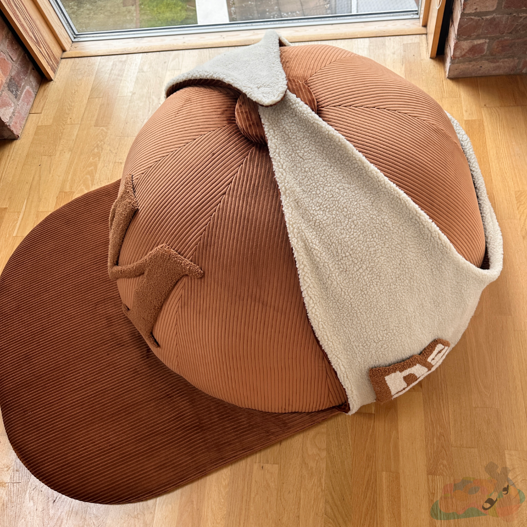 MAINS CORDUROY FITTED CAP SEAT’